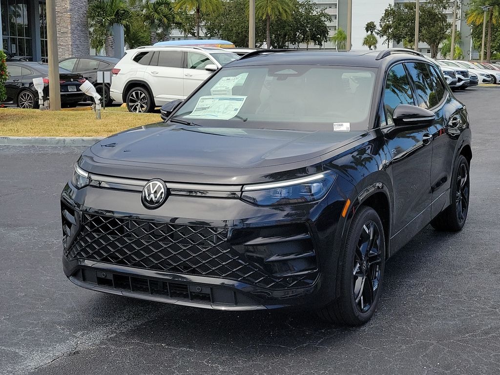 New 2026 Volkswagen Tiguan 2.0T SE R-Line Black SUV