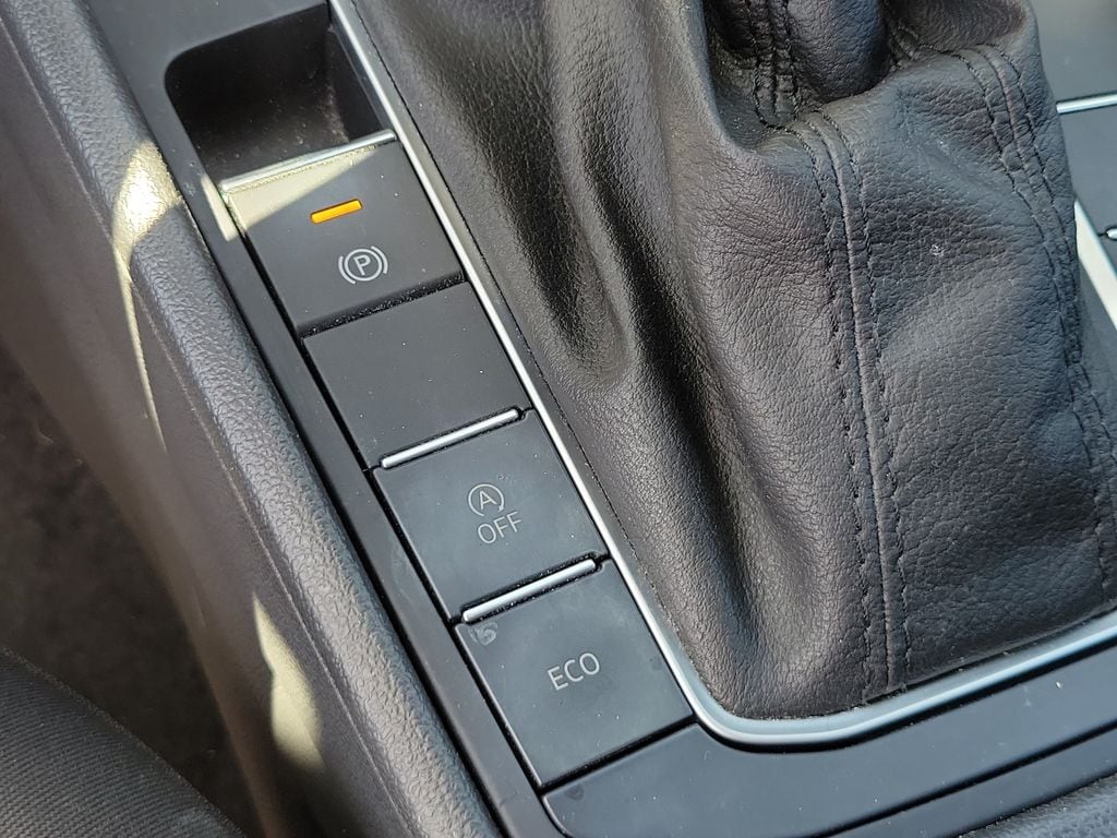2023 Volkswagen Jetta S - Photo 29