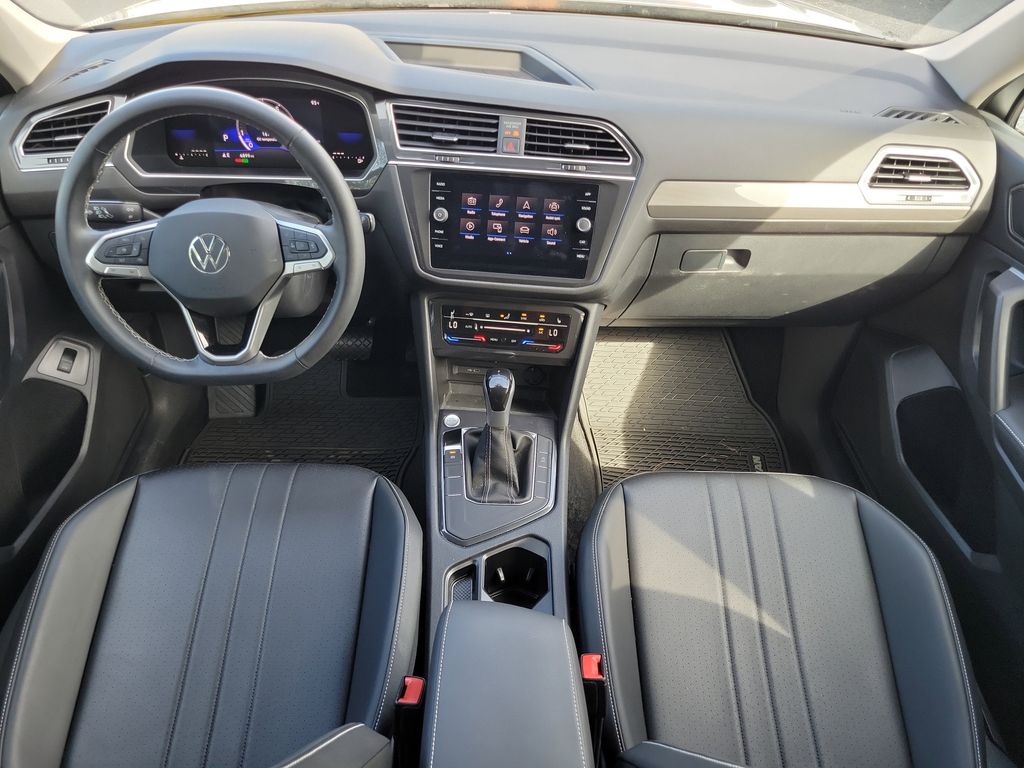 2024 Volkswagen Tiguan SE - Photo 11
