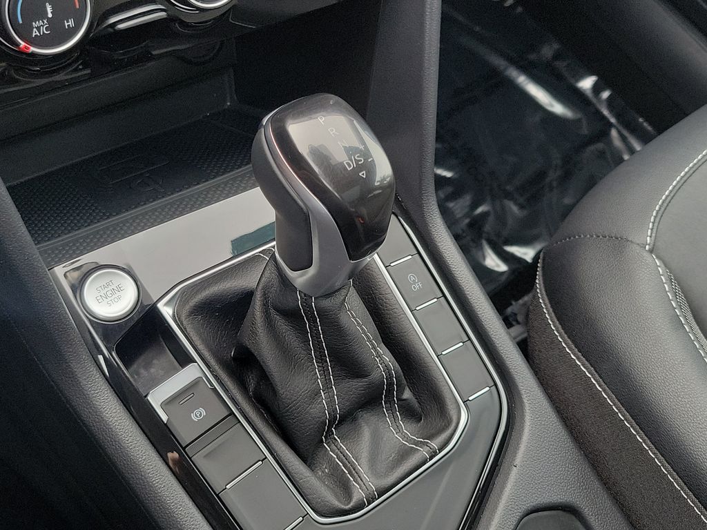 2023 Volkswagen Taos SE - Photo 24