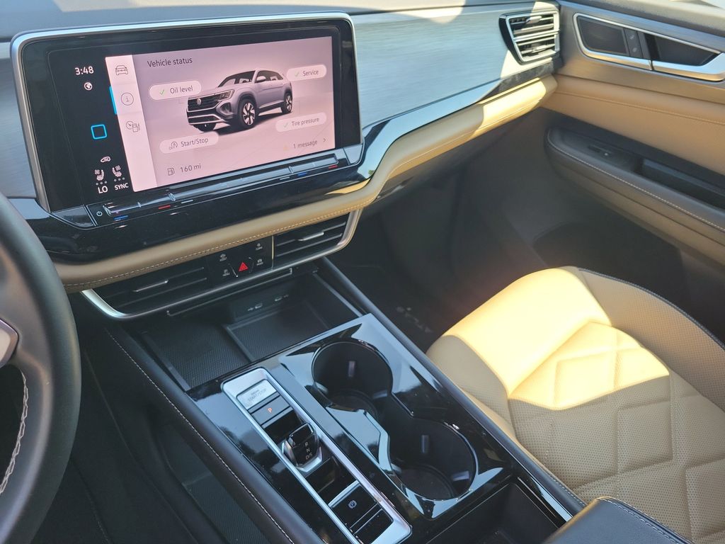 2024 Volkswagen Atlas Cross Sport SE w/Tech - Photo 19