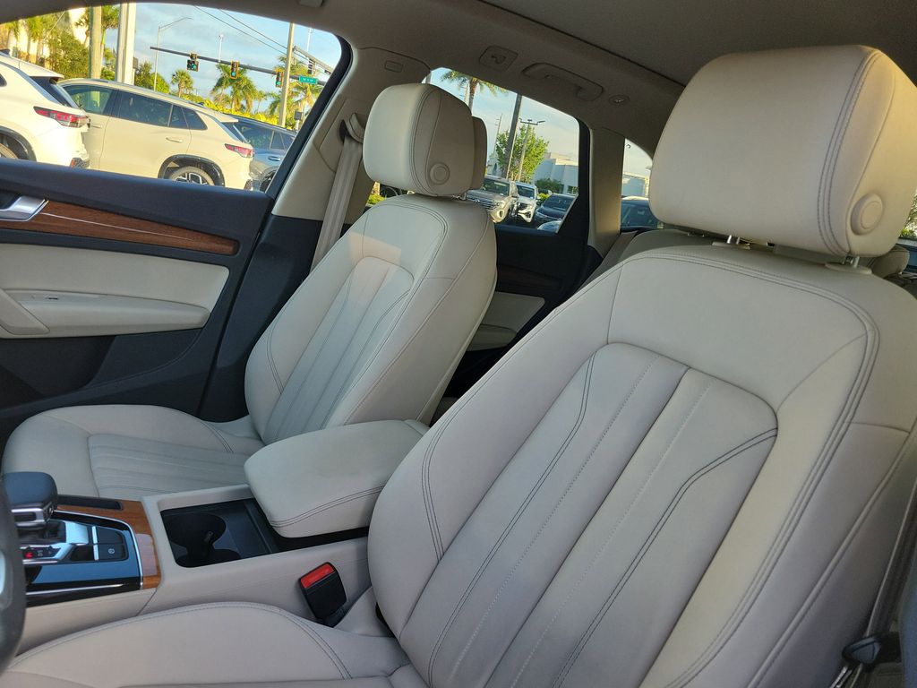 2023 Audi Q5 Premium - Photo 18