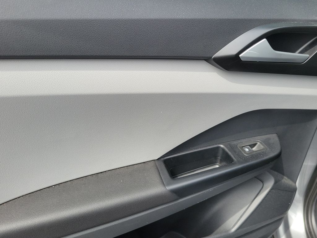 2023 Volkswagen Taos SE - Photo 7