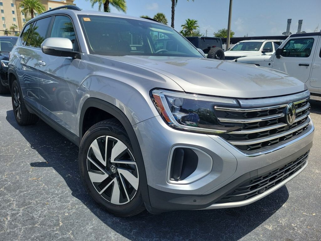 Used 2024 Volkswagen Atlas 2.0T SE w/Technology SUV