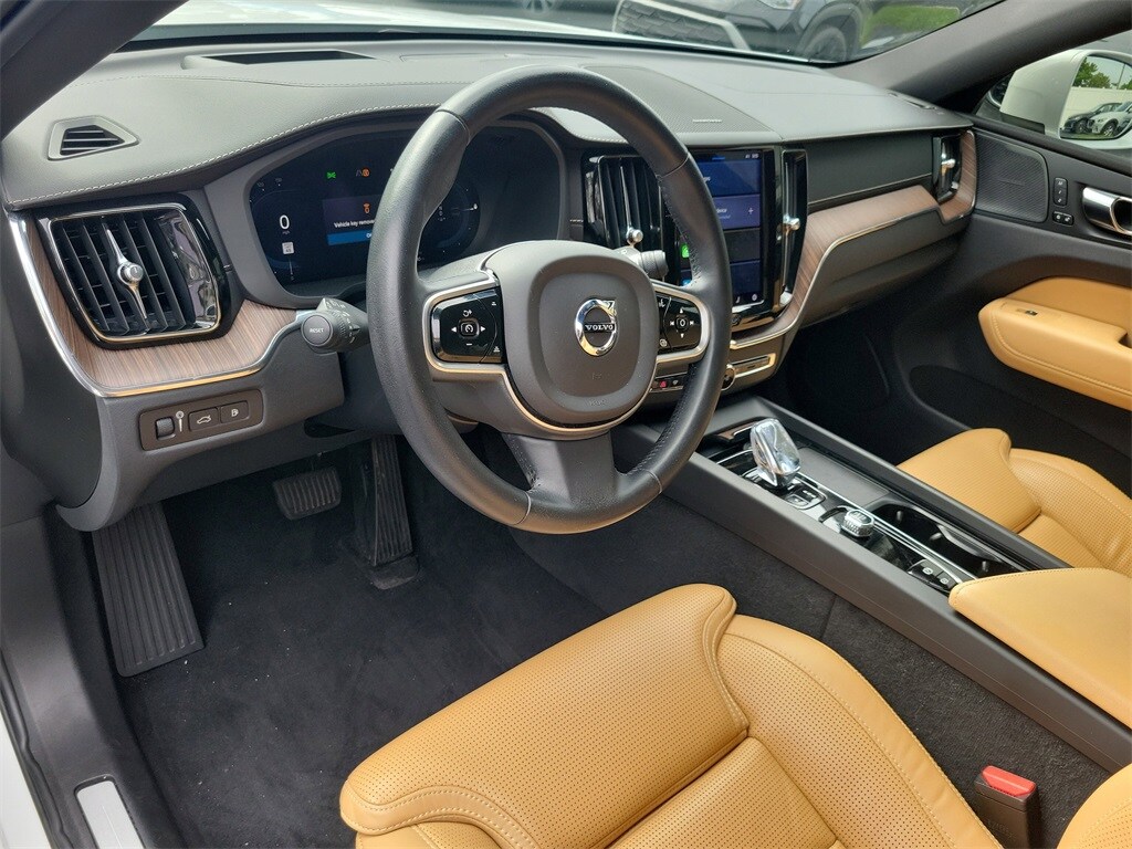 2022 Volvo XC60 Inscription - Photo 17