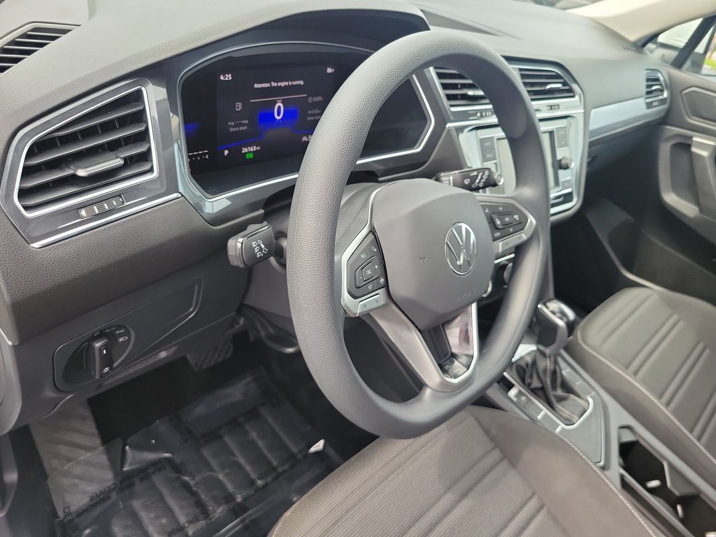 2023 Volkswagen Tiguan S - Photo 17