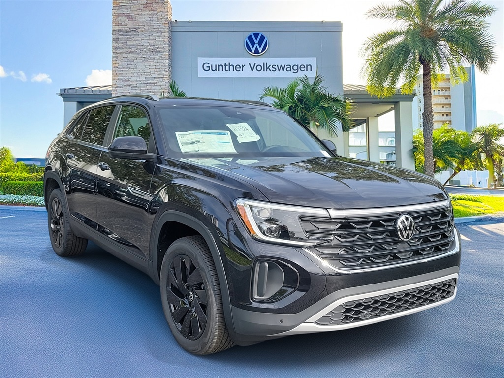 New 2026 Volkswagen Atlas Cross Sport 2.0T SE w/Technology SUV