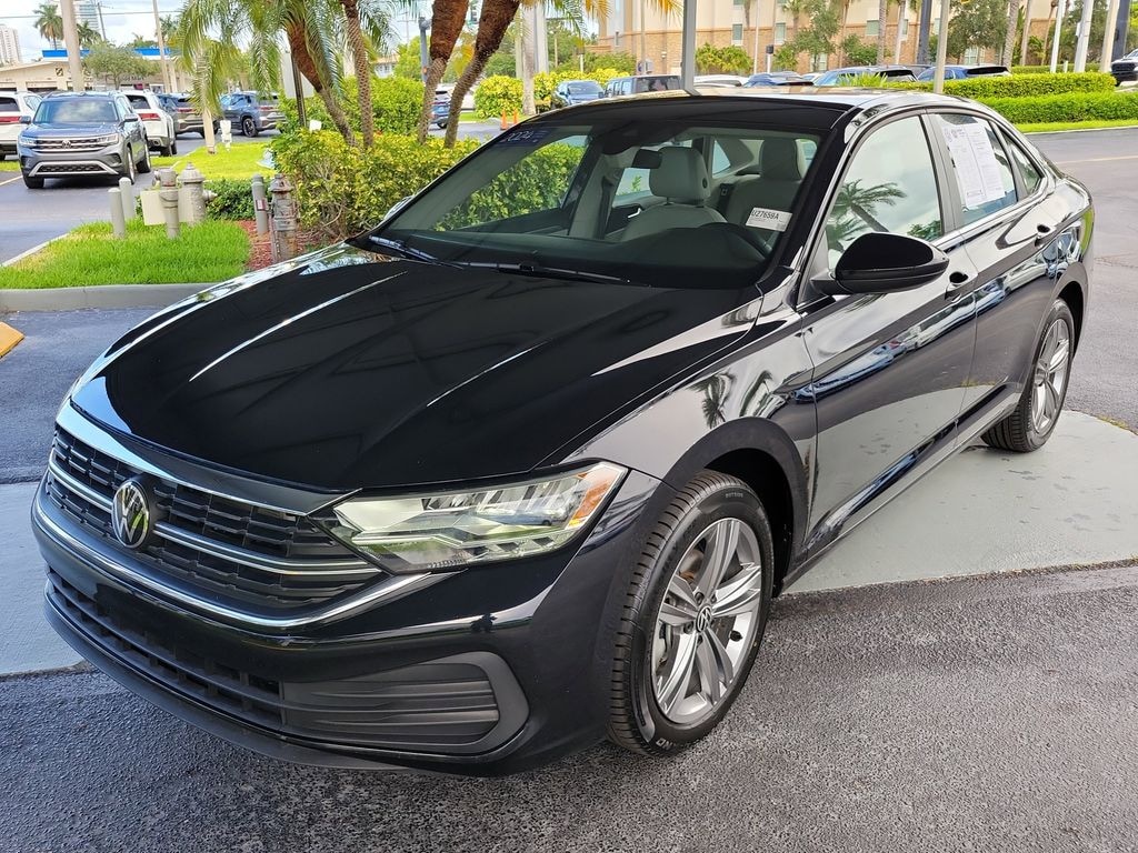 Certified 2024 Volkswagen Jetta 1.5T SE Sedan