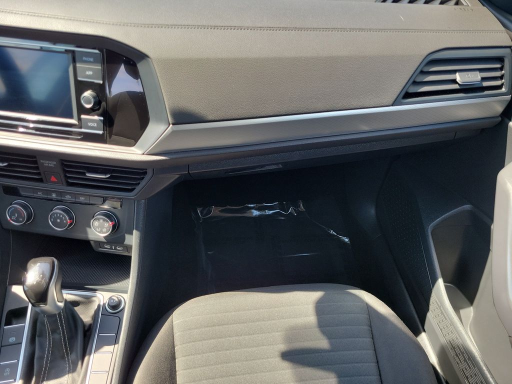 2024 Volkswagen Jetta S - Photo 12