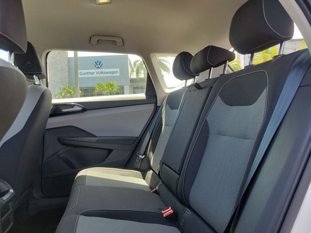 2024 Volkswagen Taos S - Photo 8