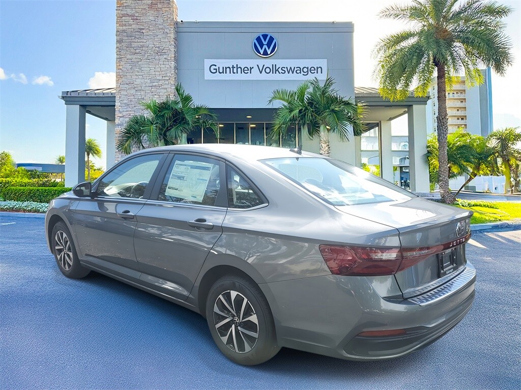 2025 Volkswagen Jetta 1.5T S photo 4