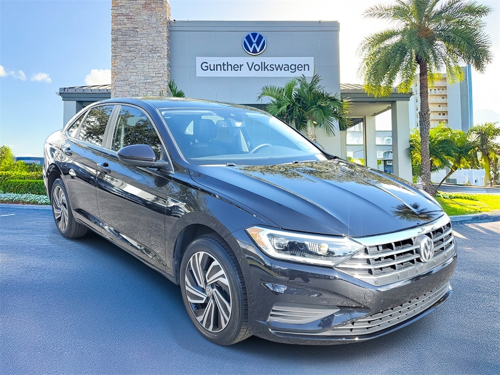 Used 2021 Volkswagen Jetta SEL Sedan