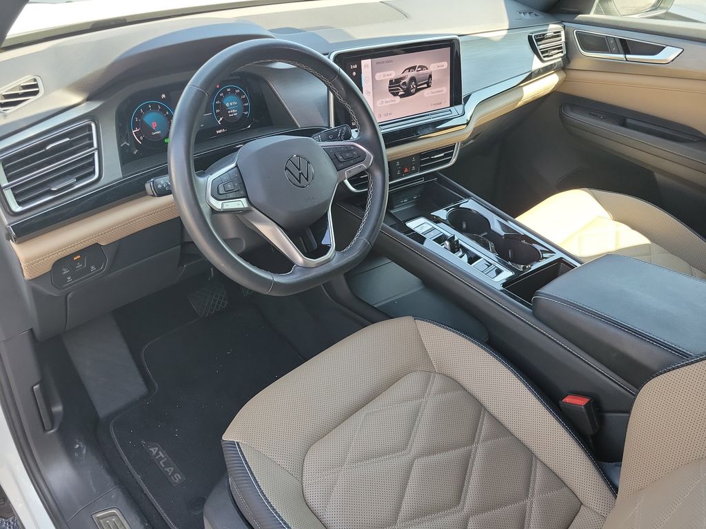 2024 Volkswagen Atlas Cross Sport SE w/Tech - Photo 12