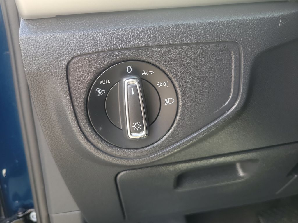 2021 Volkswagen Atlas Cross Sport SE w/Tech - Photo 20