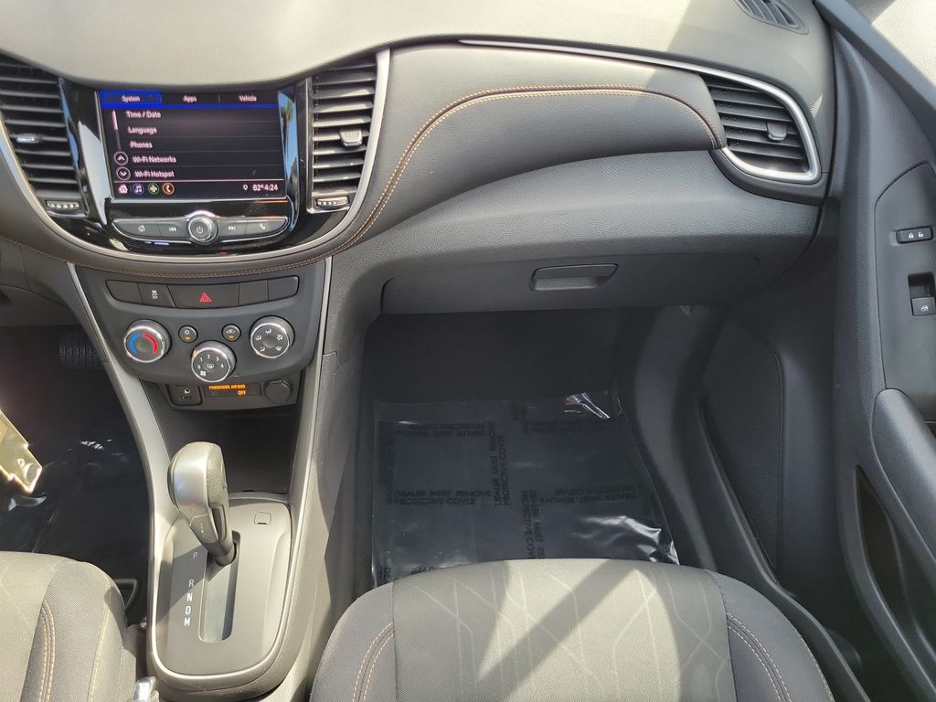 2020 Chevrolet Trax LT - Photo 13