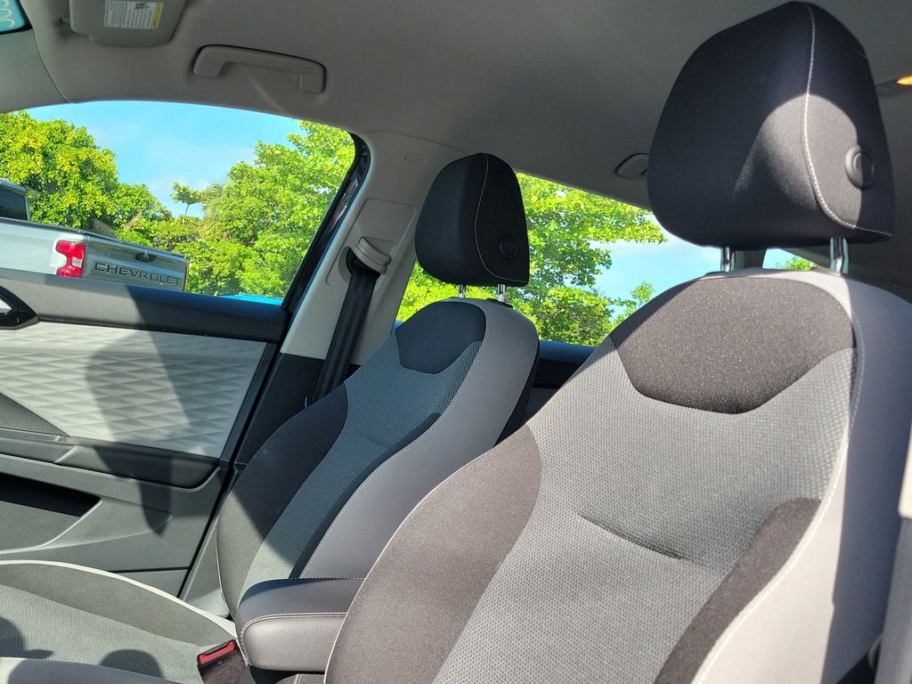 2023 Volkswagen Taos S - Photo 16
