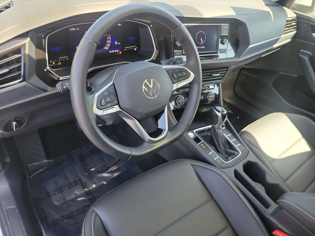 2024 Volkswagen Jetta SE - Photo 18