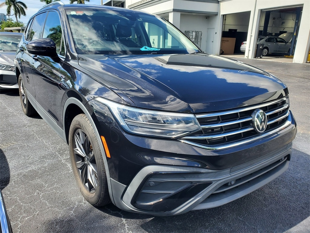 Used 2022 Volkswagen Tiguan 2.0T SE SUV