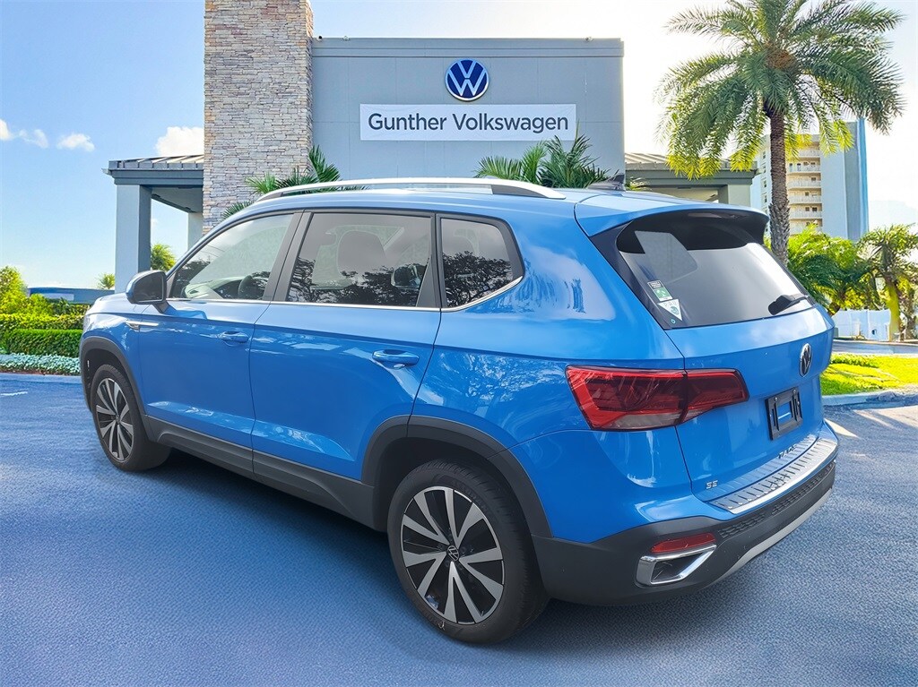 2023 Volkswagen Taos SE photo 4
