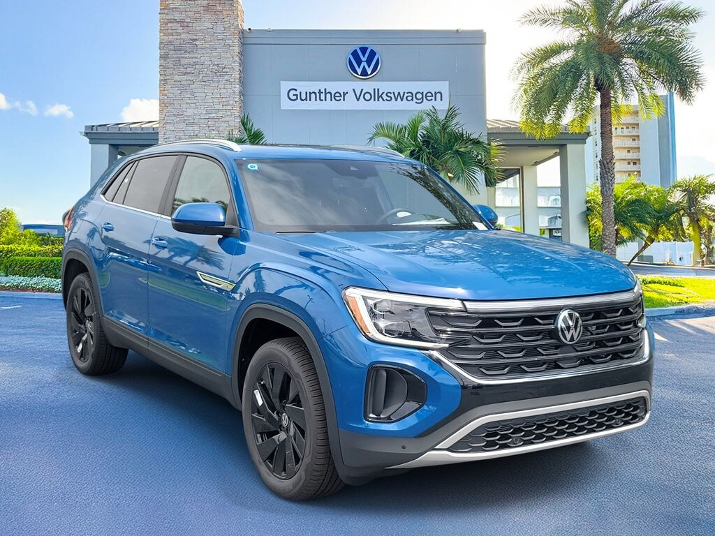 New 2025 Volkswagen Atlas Cross Sport 2.0T SE w/Technology SUV