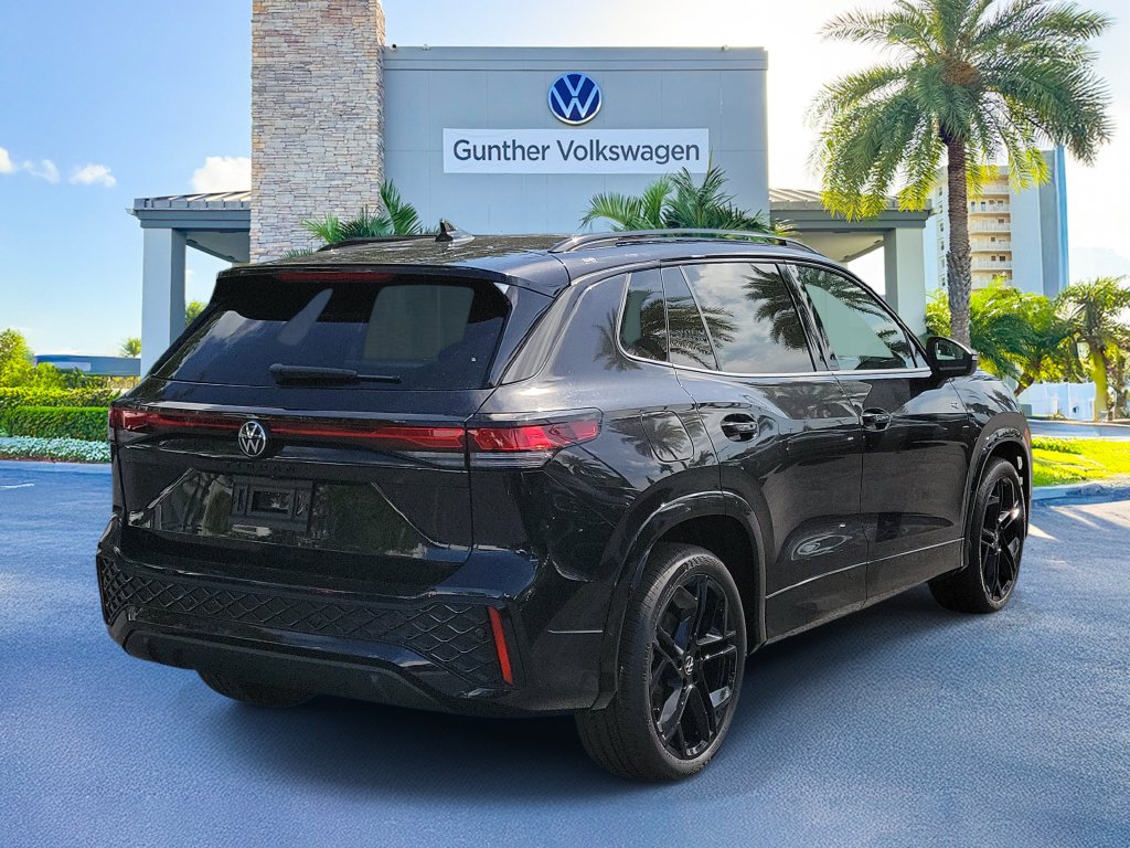 New 2026 Volkswagen Tiguan SE R-Line Black SUV