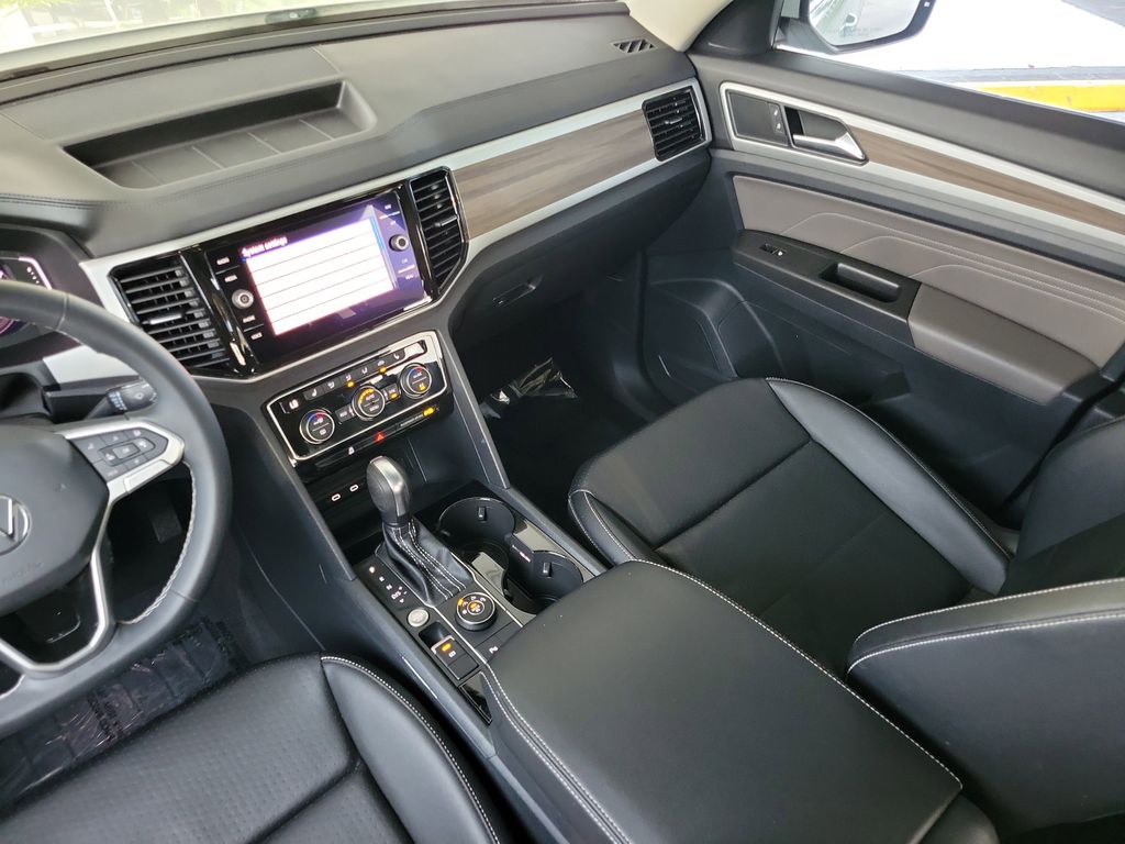 2022 Volkswagen Atlas SEL - Photo 17