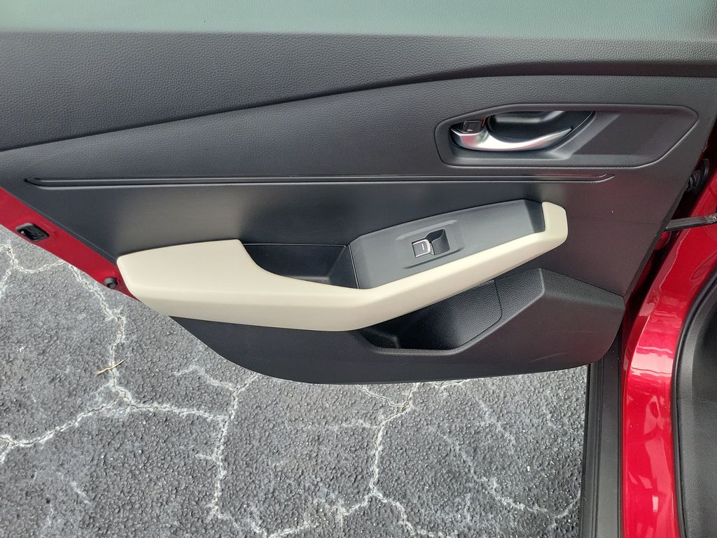 2025 Honda Accord SE - Photo 6