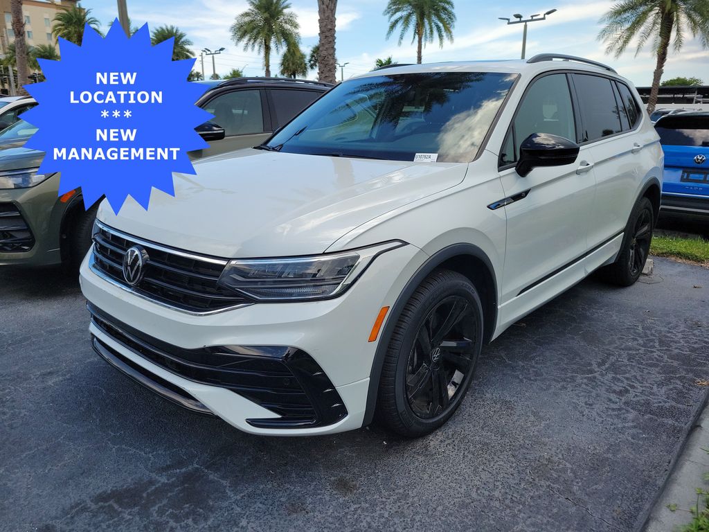 2023 Volkswagen Tiguan SE R-LINE BLACK - Photo 1