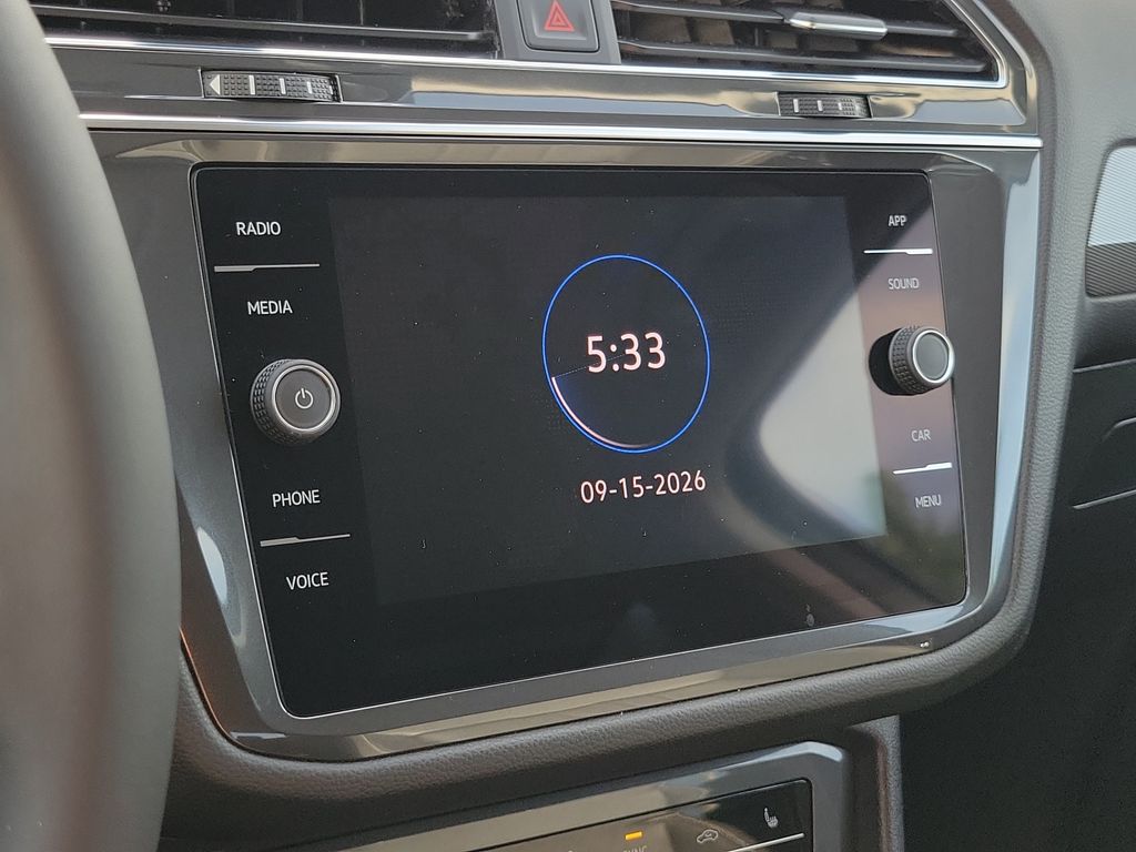 2023 Volkswagen Tiguan SE - Photo 25