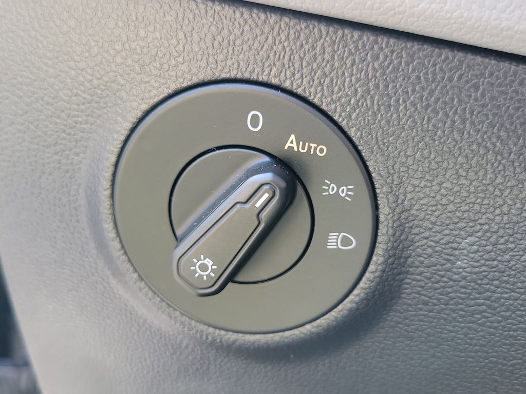 2023 Volkswagen Taos S - Photo 18
