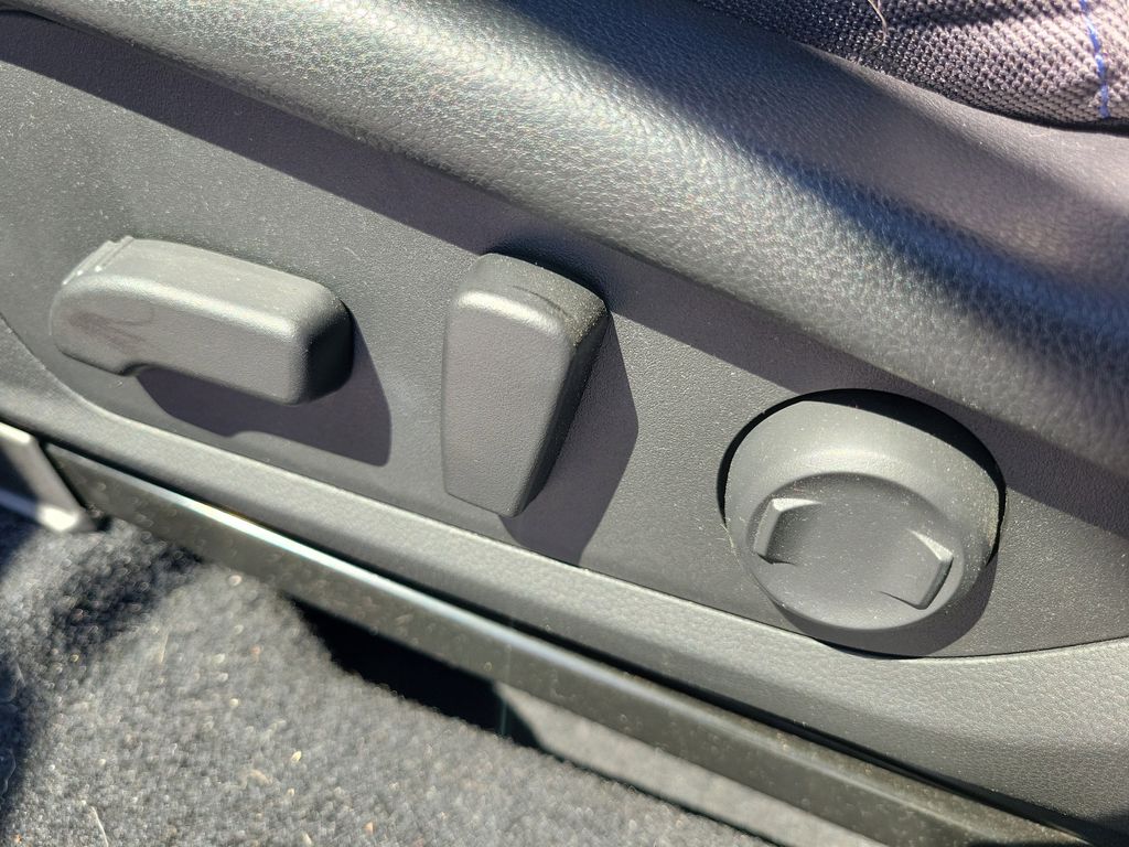 2025 Subaru Forester Premium - Photo 14