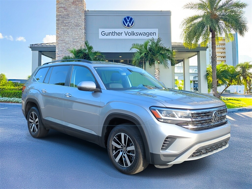 2022 Volkswagen Atlas SE photo 3