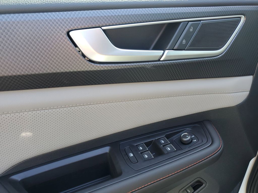2025 Volkswagen Atlas Atlas Peak Edition - Photo 19