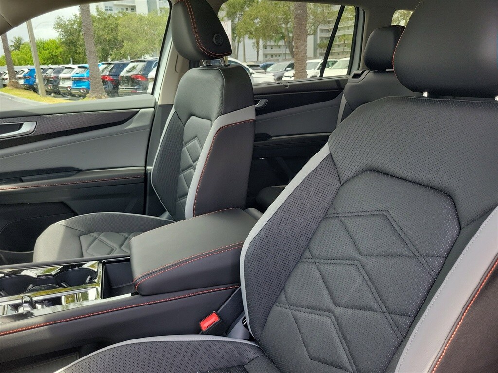 2025 Volkswagen Atlas Atlas Peak Edition - Photo 20