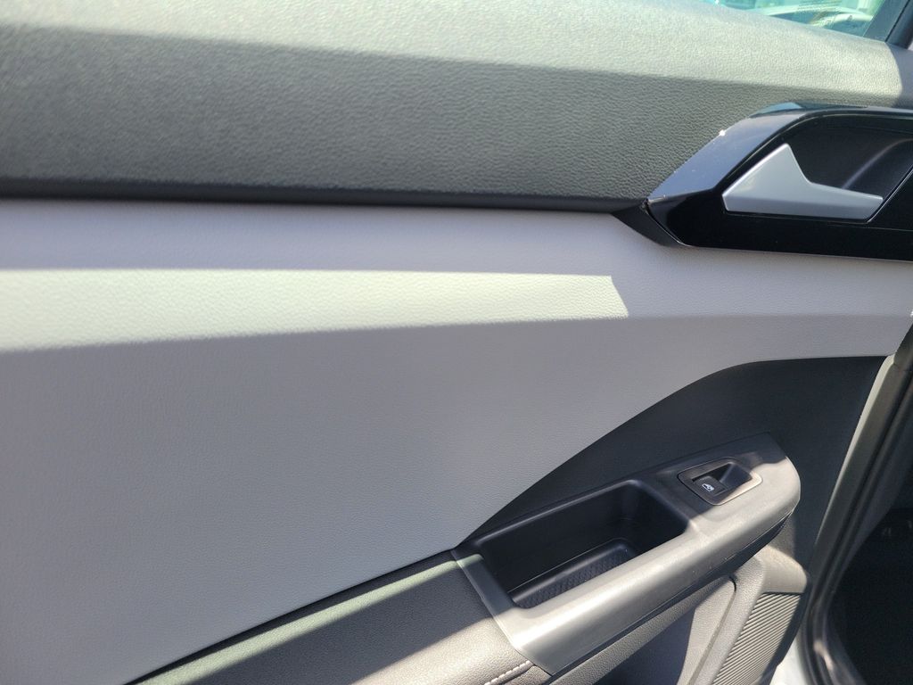 2024 Volkswagen Taos S - Photo 7
