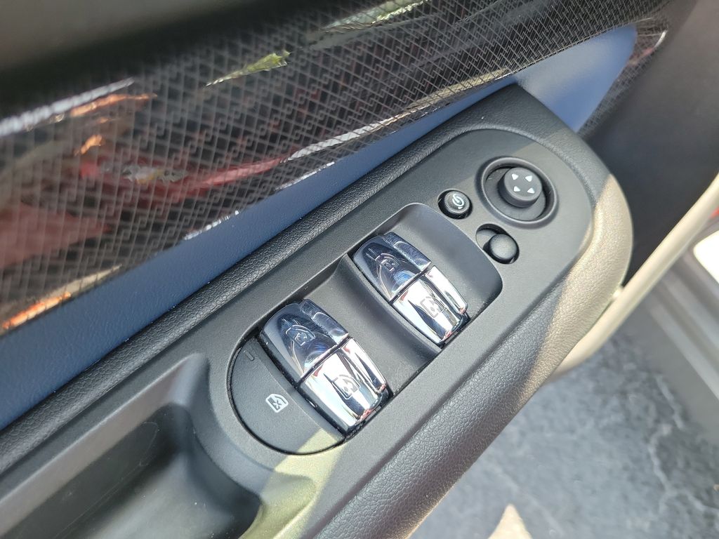 2023 MINI Clubman S - Photo 14