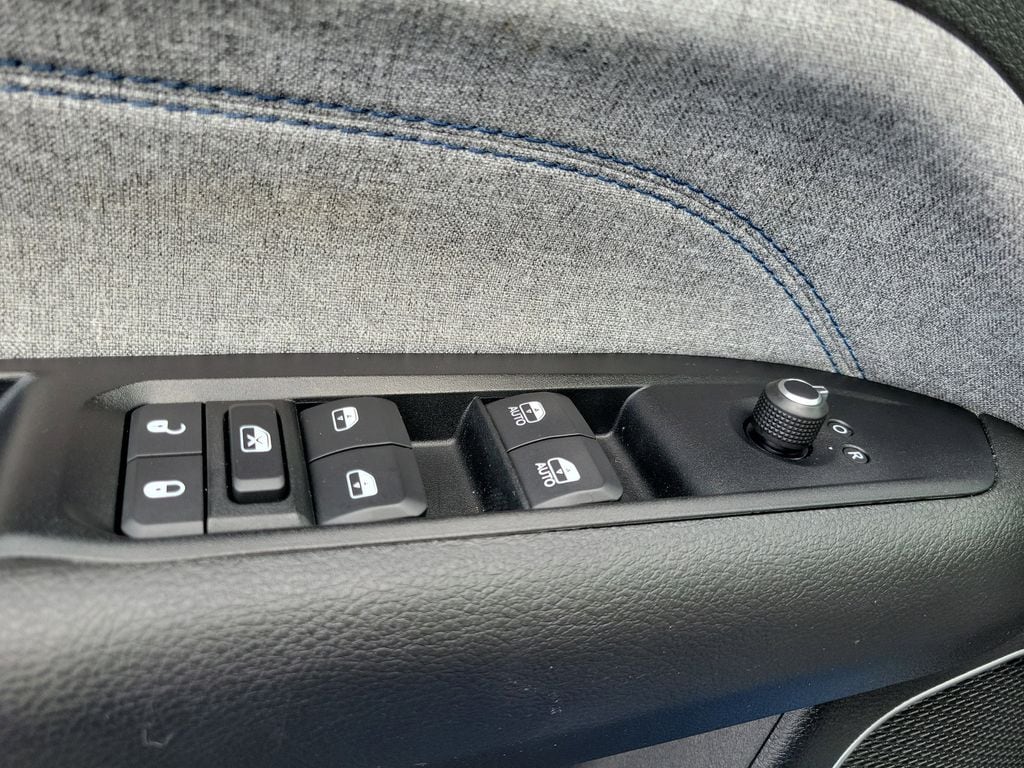 2022 Jeep Compass Latitude - Photo 23