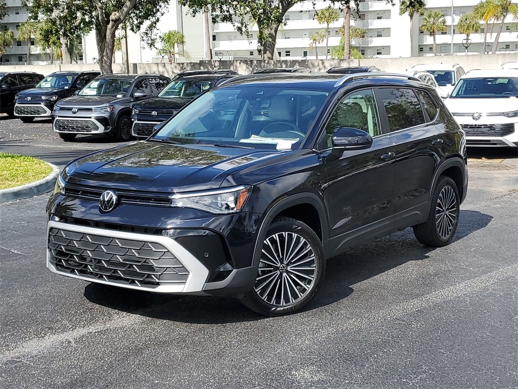 New 2025 Volkswagen Taos 1.5T SE SUV