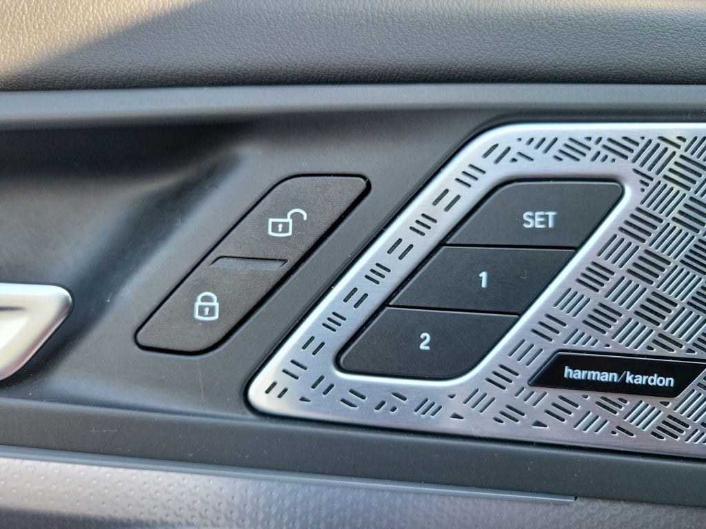 2025 BMW X1 M35i - Photo 25