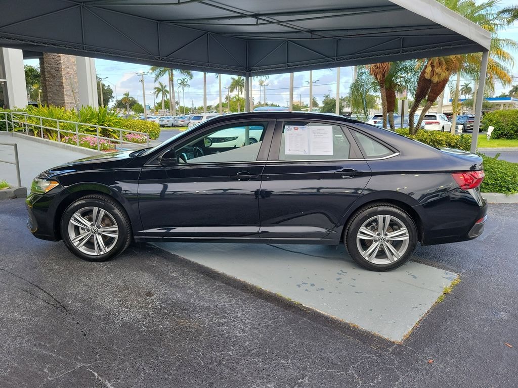 Certified 2024 Volkswagen Jetta 1.5T SE Sedan