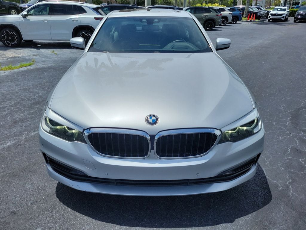 2019 BMW 5 Series 530i - Photo 8
