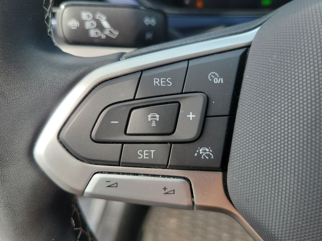 2023 Volkswagen Taos SE - Photo 19