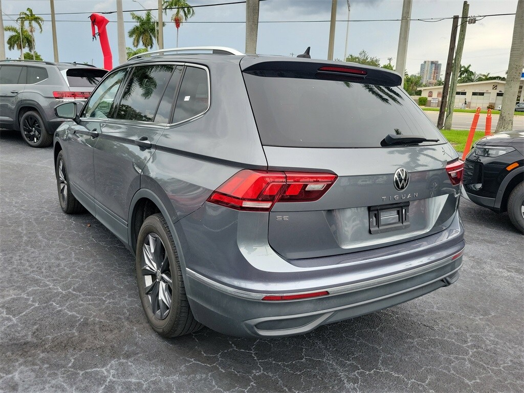 2022 Volkswagen Tiguan SE photo 4