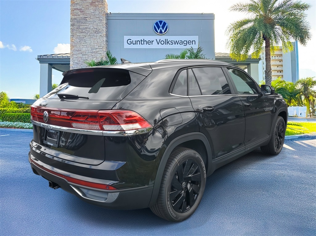 New 2026 Volkswagen Atlas Cross Sport 2.0T SE w/Technology SUV