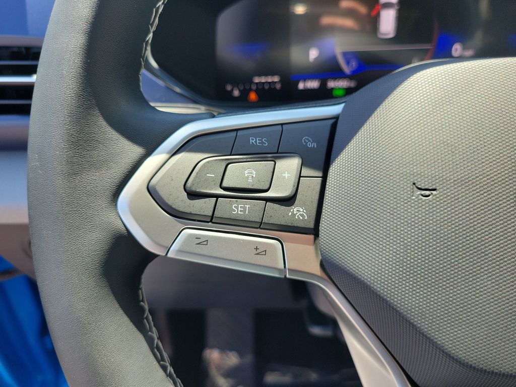 2023 Volkswagen Taos SE - Photo 21