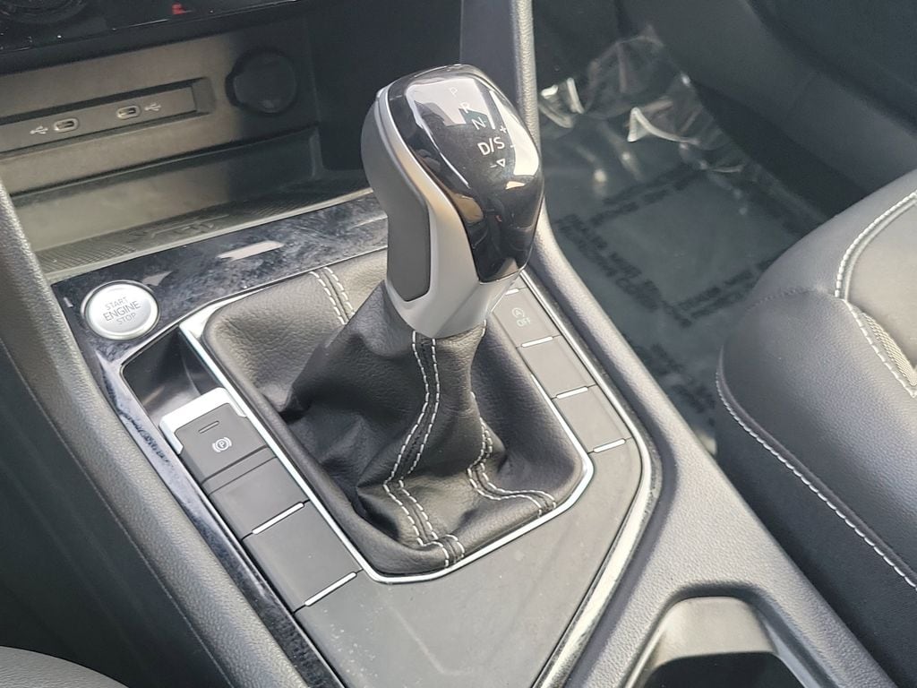 2023 Volkswagen Taos SE - Photo 29