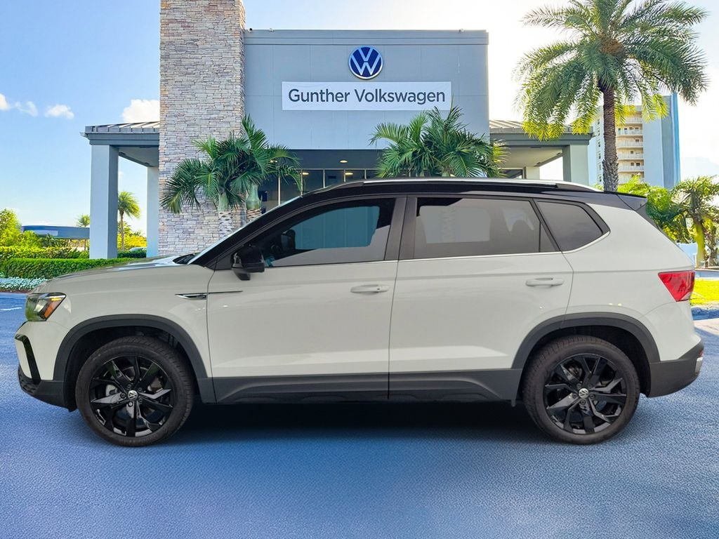 Used 2024 Volkswagen Taos 1.5T SE SUV