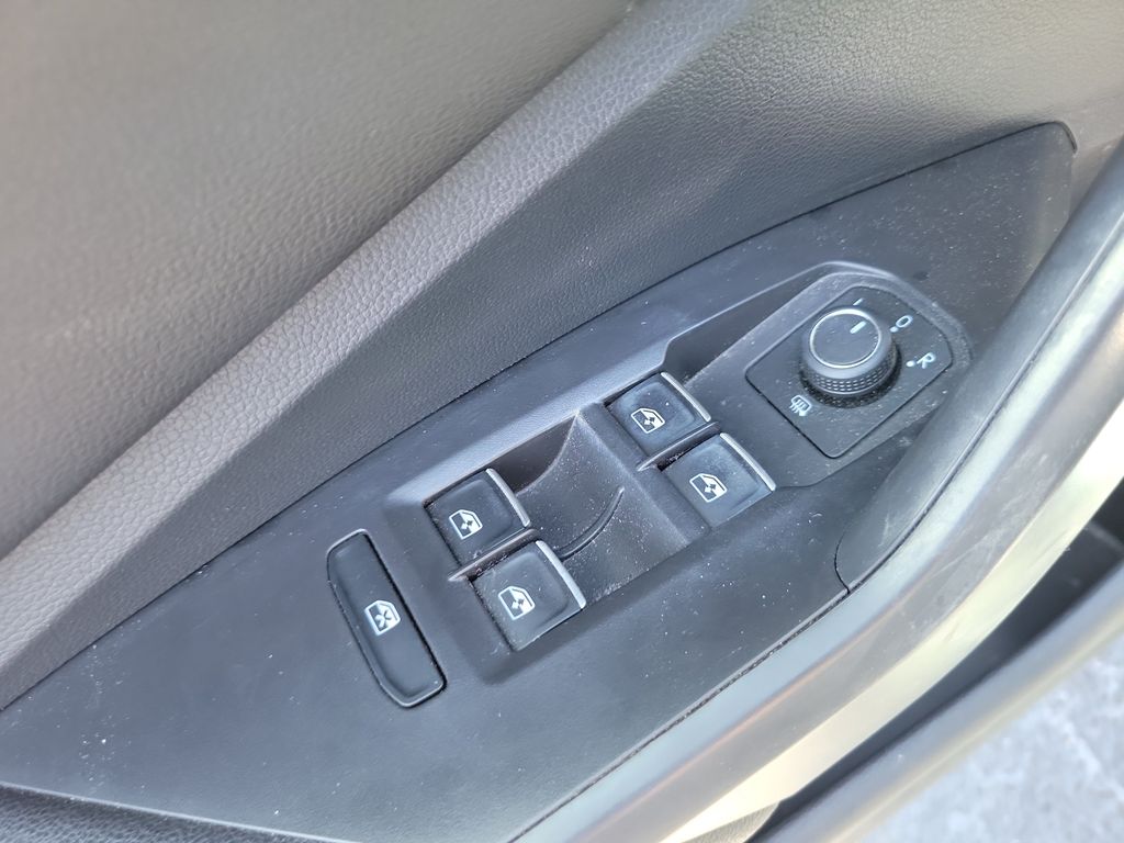 2023 Volkswagen Jetta S - Photo 19