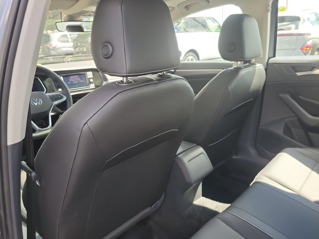 2023 Volkswagen Jetta SE - Photo 16