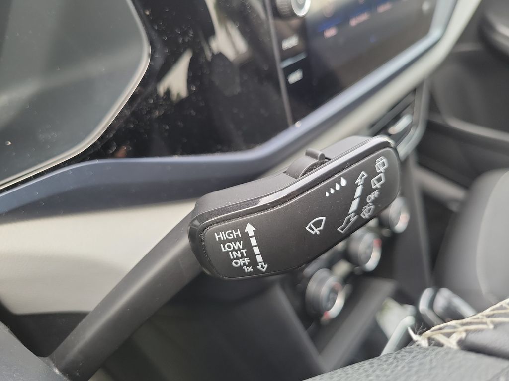 2023 Volkswagen Taos SE - Photo 21